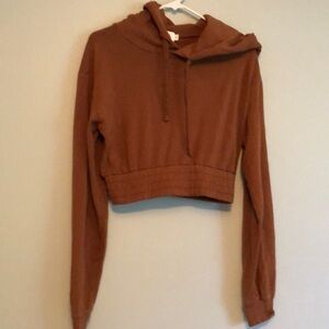 TALENTLESS Cropped Hoodie, elastic at hem, size small, NWOT